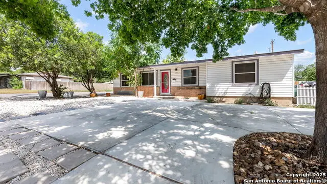 359 Pilgrim, San Antonio, TX 78213 - Image #2