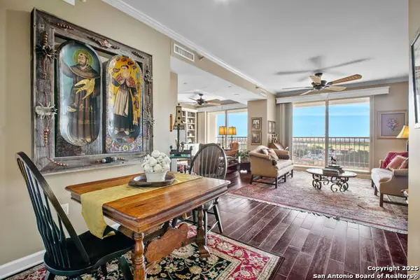 1 Towers Park Ln #1015, San Antonio, TX 78209