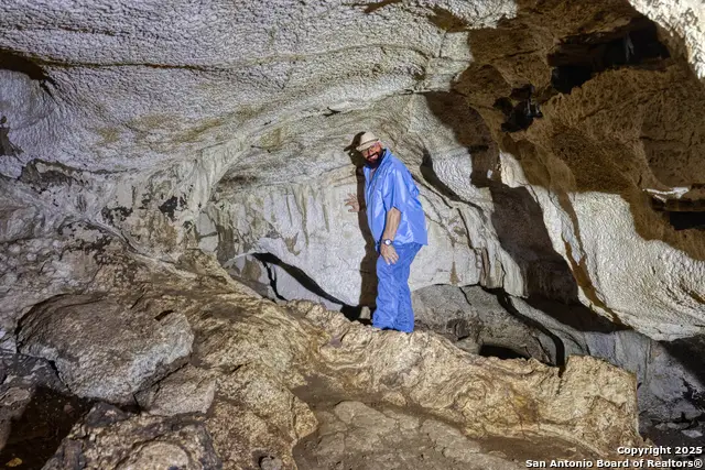 824 S Pinon Loop, Camp Wood, TX 78833 - Image #1