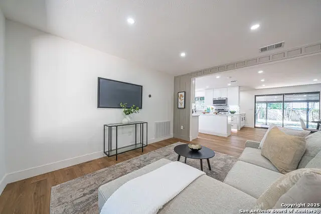 315 Royal Oaks, San Antonio, TX 78209 - Image #3