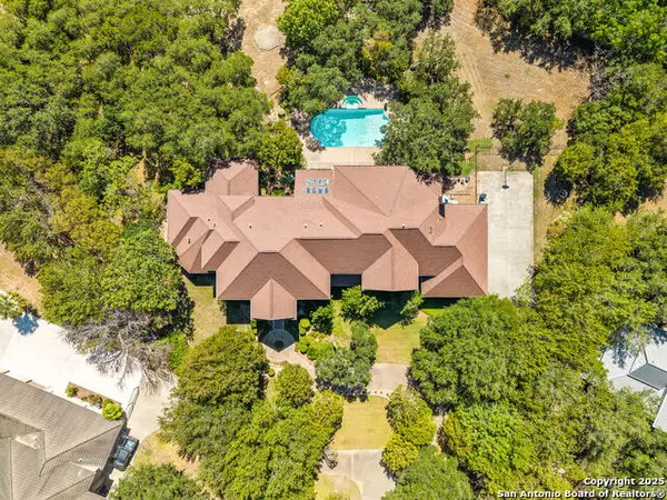 112 Canter Gait, Shavano Park, TX 78231