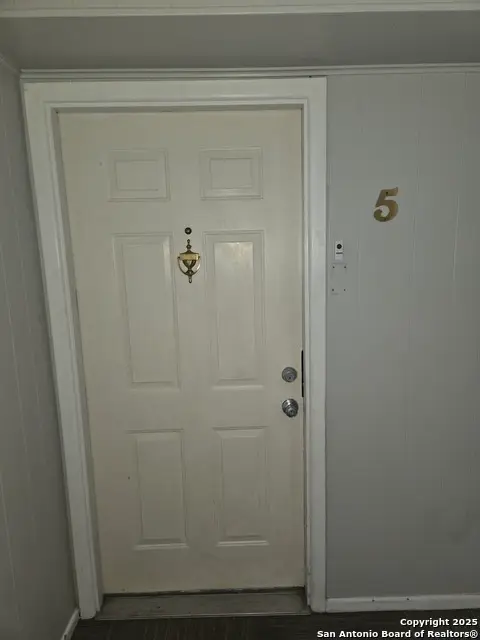 231 Silver Sands #5, San Antonio, TX 78216 - Image #3