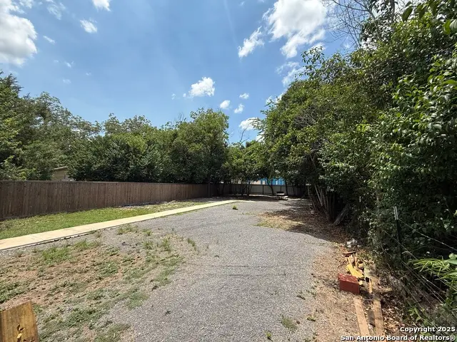 924 Roselawn, Seguin, TX 78155 - #3