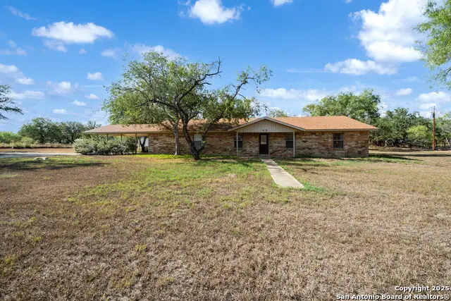 82 Pulliam, Pleasanton, TX 78064 - Image #1