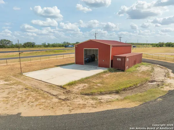 14951 N Ih 35, Moore, TX 78057