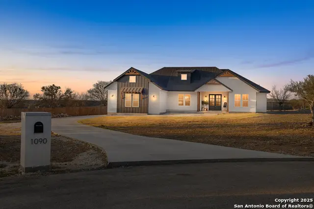 1090 Pegasus, Spring Branch, TX 78070 - Image #1