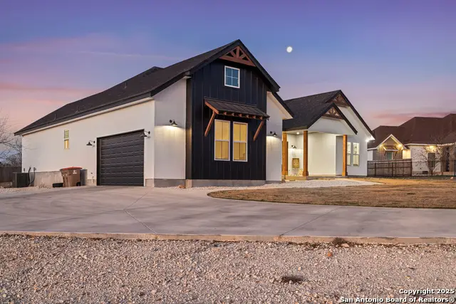 1090 Pegasus, Spring Branch, TX 78070 - Image #2