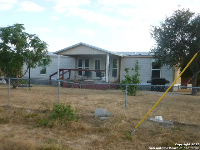 4218 Accors, Elmendorf, TX 78112 - Image #2