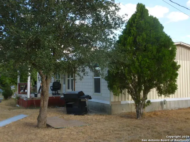 4218 Accors, Elmendorf, TX 78112 - Image #3