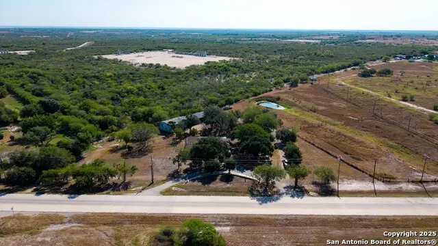 1431 S Sh-123, Karnes City, TX 78118 - Image #2