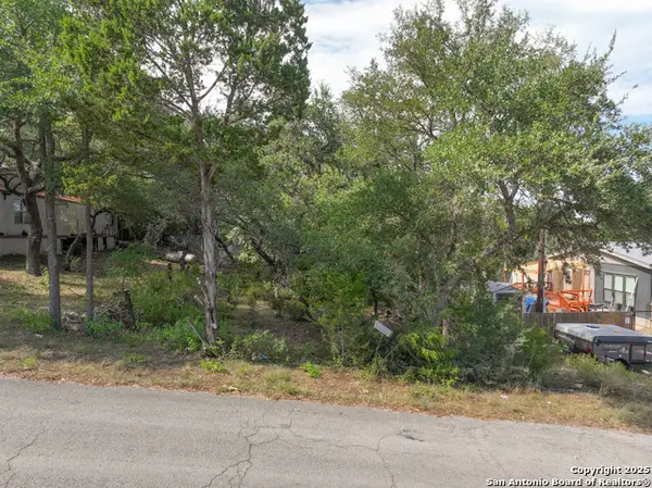 338 Grey Fawn, Canyon Lake, TX 78133