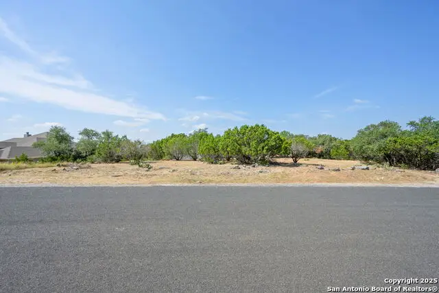 1056 Flagstone, San Antonio, TX 78260 - Image #3