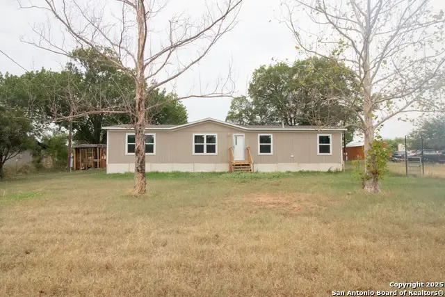 19545 Fm 463, Devine, TX 78016 - Image #1