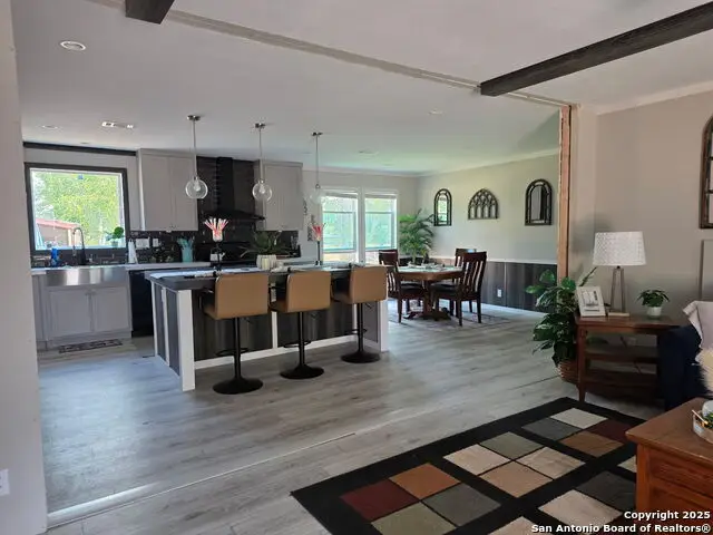 625 Avenue D, Poteet, TX 78065 - Image #2