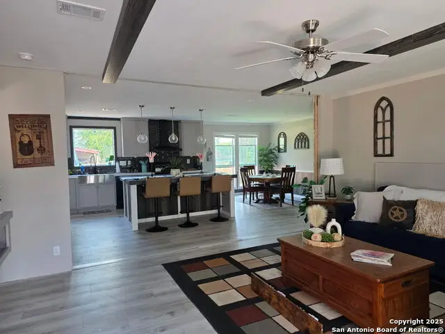 625 Avenue D, Poteet, TX 78065 - Image #3