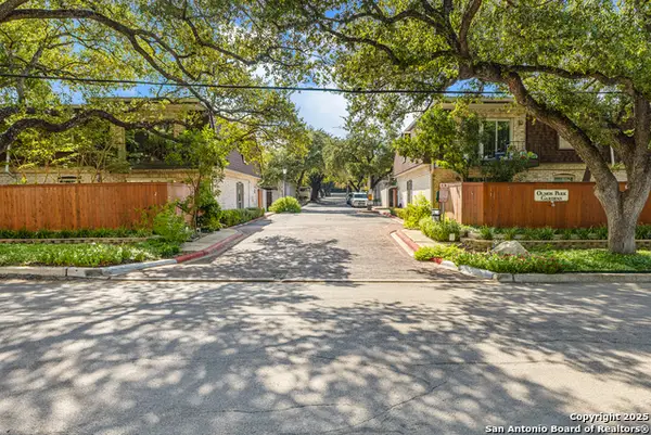 1045 Shook Ave #106, San Antonio, TX 78212