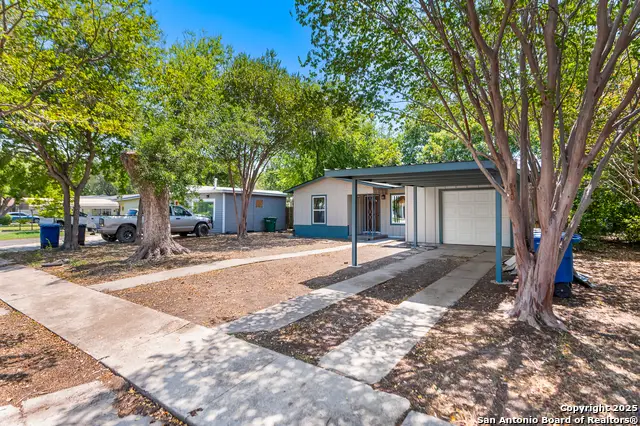 126 Creath Pl, San Antonio, TX 78221 - Image #2