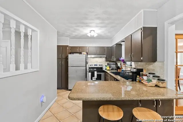 1006 E Fannin, Beeville, TX 78102 - #3