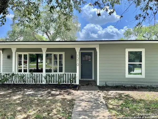 1210 N Polk, Beeville,  78102