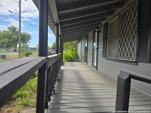 206 Commerce, Pettus, TX 78146 - #2