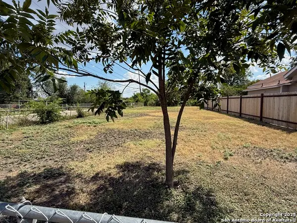 2158 Hays, San Antonio, TX 78202