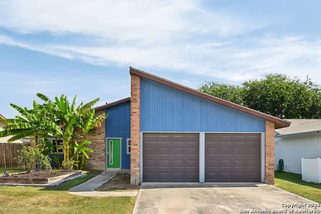 113 Friendswood Path, Universal City, TX 78148 - Image #1