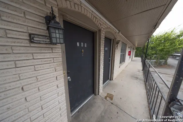 170 De Chantle #APT 709, San Antonio, TX 78201 - Image #1