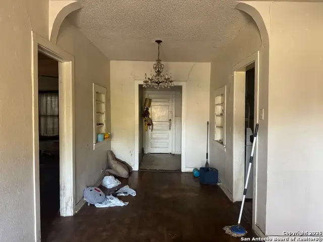 2106 Lee Hall, San Antonio, TX 78201 - Image #3