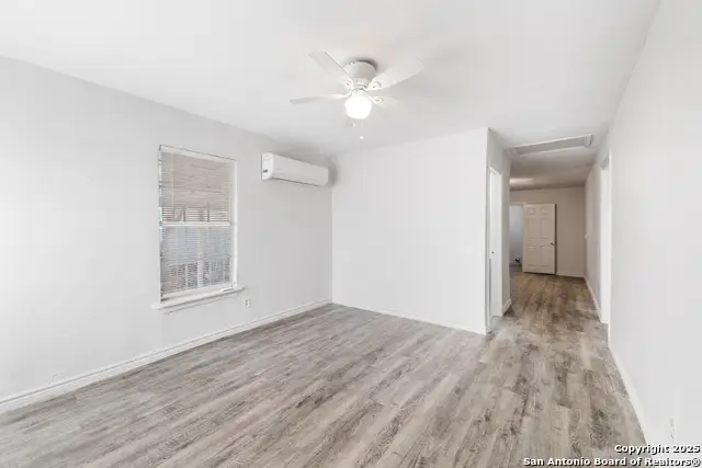 433 Azucena, San Antonio, TX 78237 - Image #3