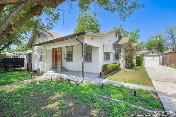 427 Vanderbilt St, San Antonio, TX 78210