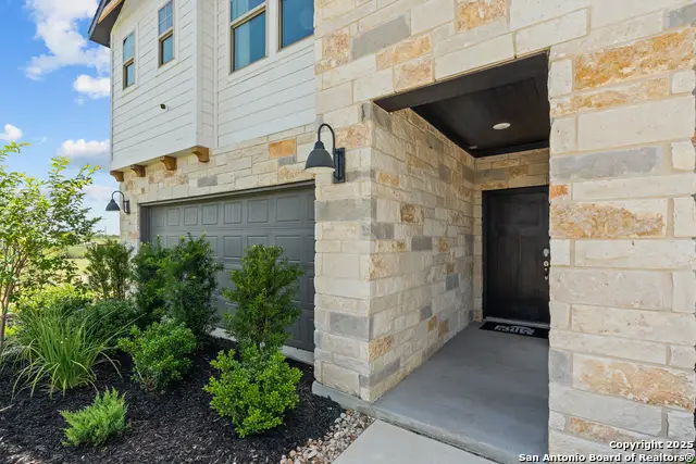 426 Nightingale Avenue, Marion, TX 78124 - Image #2