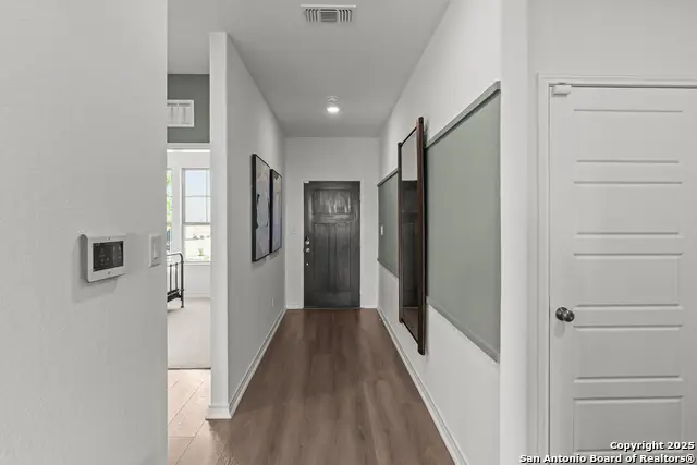 426 Nightingale Avenue, Marion, TX 78124 - Image #3