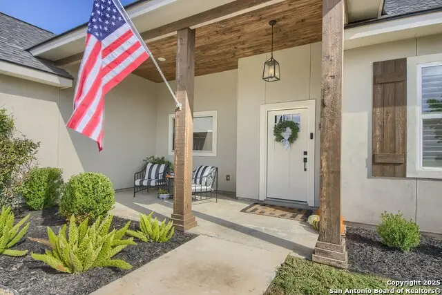 806 34th Street, Hondo, TX 78861 - Image #2