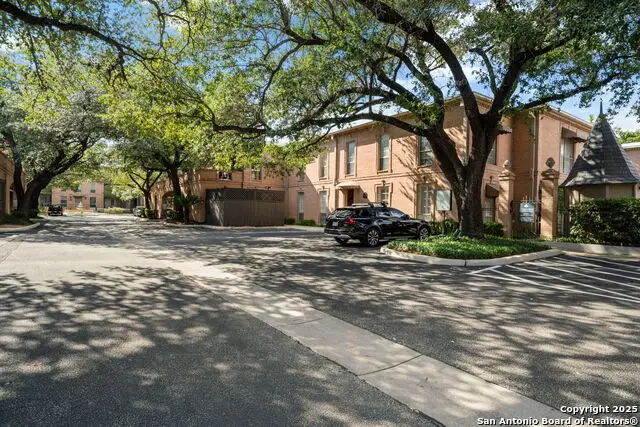 7711 Broadway Street Unit 8b #8B, San Antonio, TX 78209 - Image #3