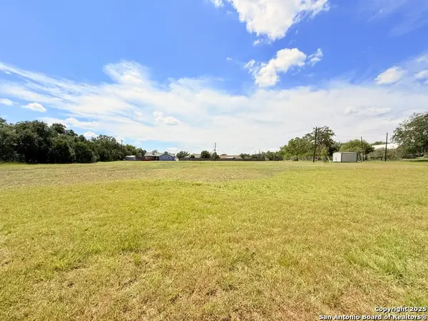 TBD Nakomis Dr, Bandera, TX 78003