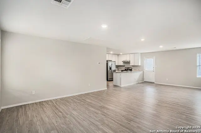 10507 Varmus Dr, Converse, TX 78109 - Image #2