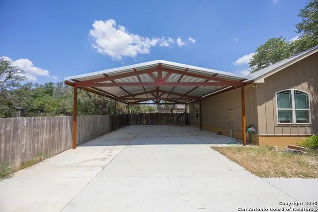 104 Viewpoint, Poteet, TX 78065 - Image #2