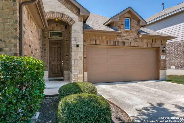 1927 Sirius Grove, San Antonio, TX 78245 - Image #3