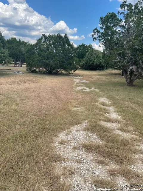 693 Pr 1514, Bandera, TX 78003 - Image #2