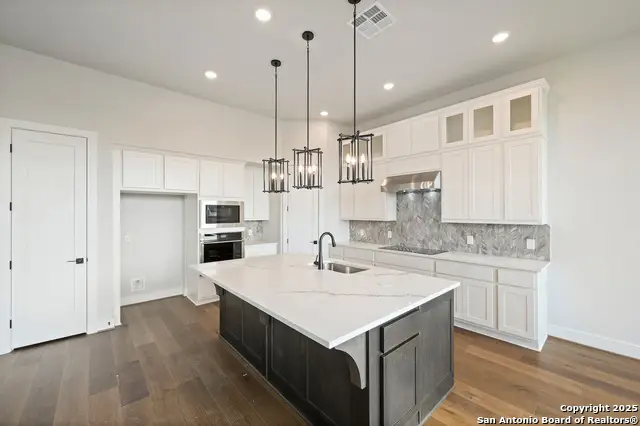 152 Post Oak, Castroville, TX 78009 - Image #3