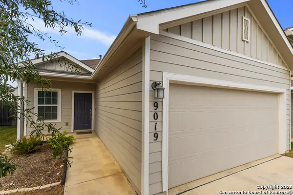 9019 Oak Meadows Run, San Antonio, TX 78250
