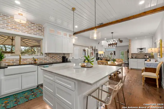 22050 Hanging Oak, San Antonio, TX 78266 - Image #2