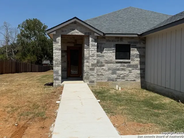 111 E Mayer, Stockdale, TX 78160 - Image #1