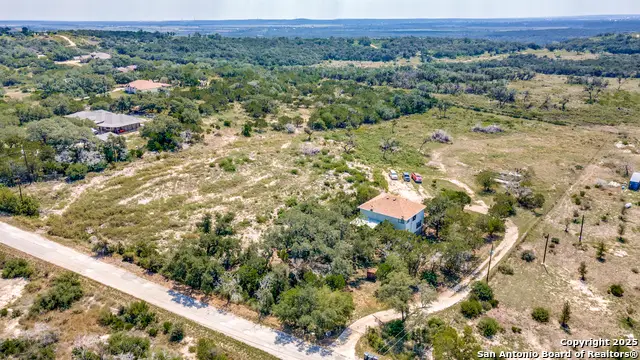 744 County Road 2651, Rio Medina, TX 78066 - Image #2