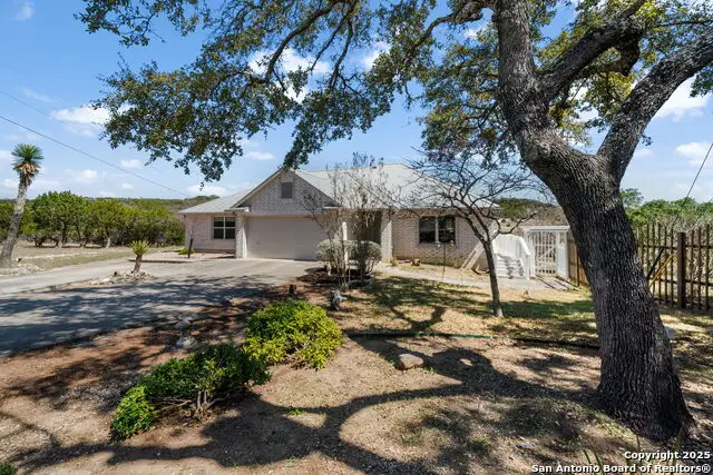 175 Forest Oaks, Lakehills, TX 78063 - Image #3