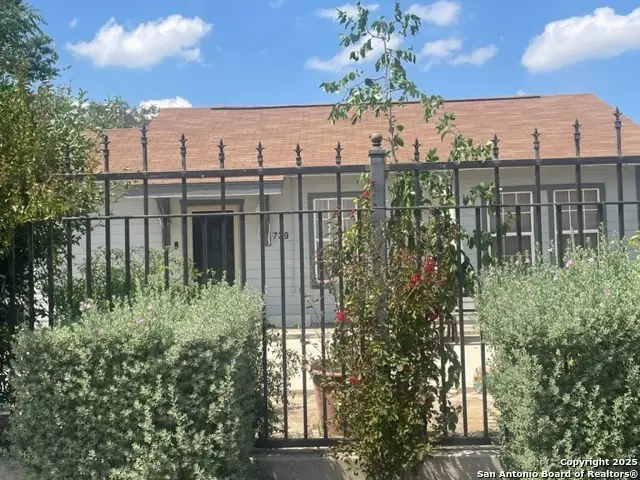 739 37th, San Antonio, TX 78237 - Image #1