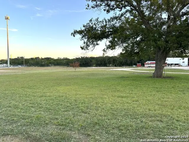 301 Summit Dr, Leakey, TX 78873 - #2