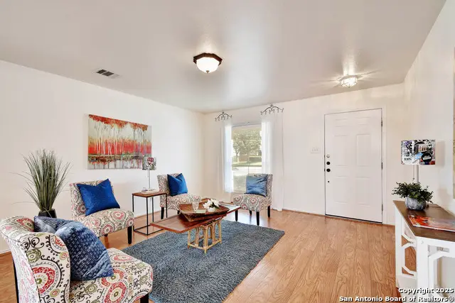 10239 Round Rock, Universal City, TX 78148 - #2