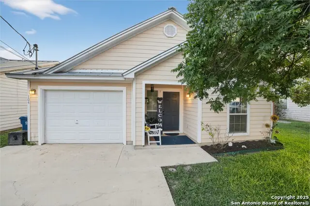 104 Amelia Ct, Kerrville, TX 78028 - Image #1