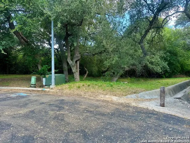 3400 & 3402 Wellsprings, San Antonio, TX 78230 - Image #2